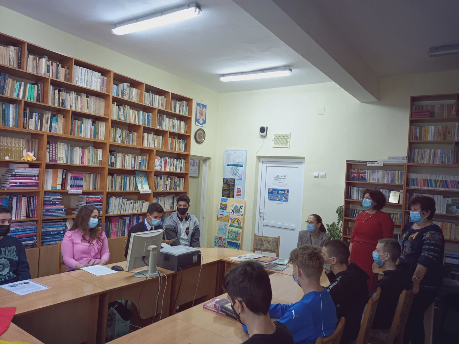 puppet disconnected Roman Biblioteca Județeană – Liceul Pedagogic „Nicolae Iorga” Botoşani